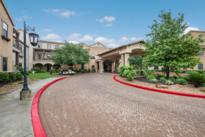 Front view of the Entrance of the Villa de San Antonio Senior Living